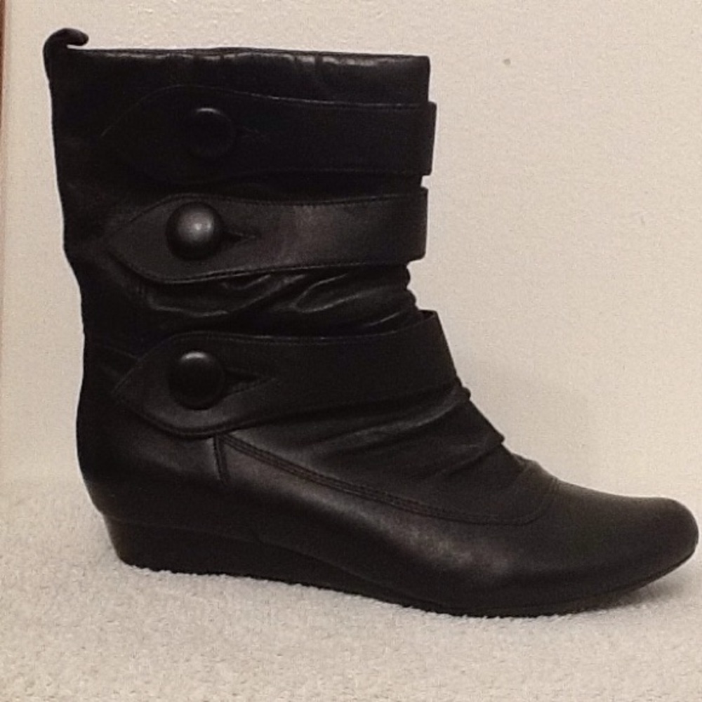 Indigo leather pull up boots